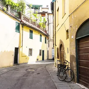  Appartement Cozybricks In - In Historical Center - Air Cond & Wifi - Italië