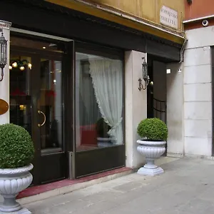**** Szálloda San Marco Palace Olaszország