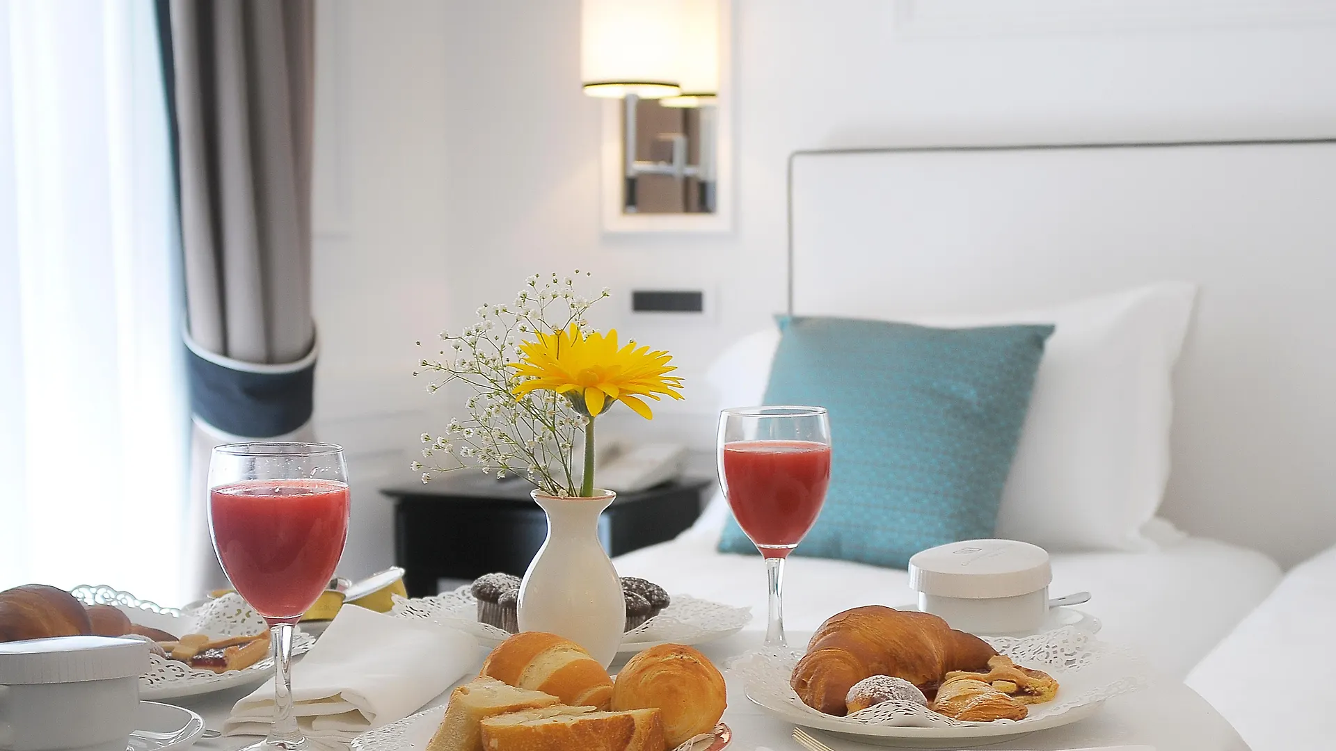 ****  Grand Hotel Oriente Неаполь Италия