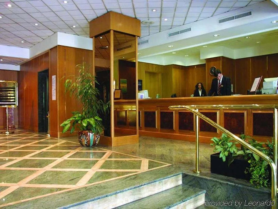 Grand Hotel Oriente Неаполь 4*,