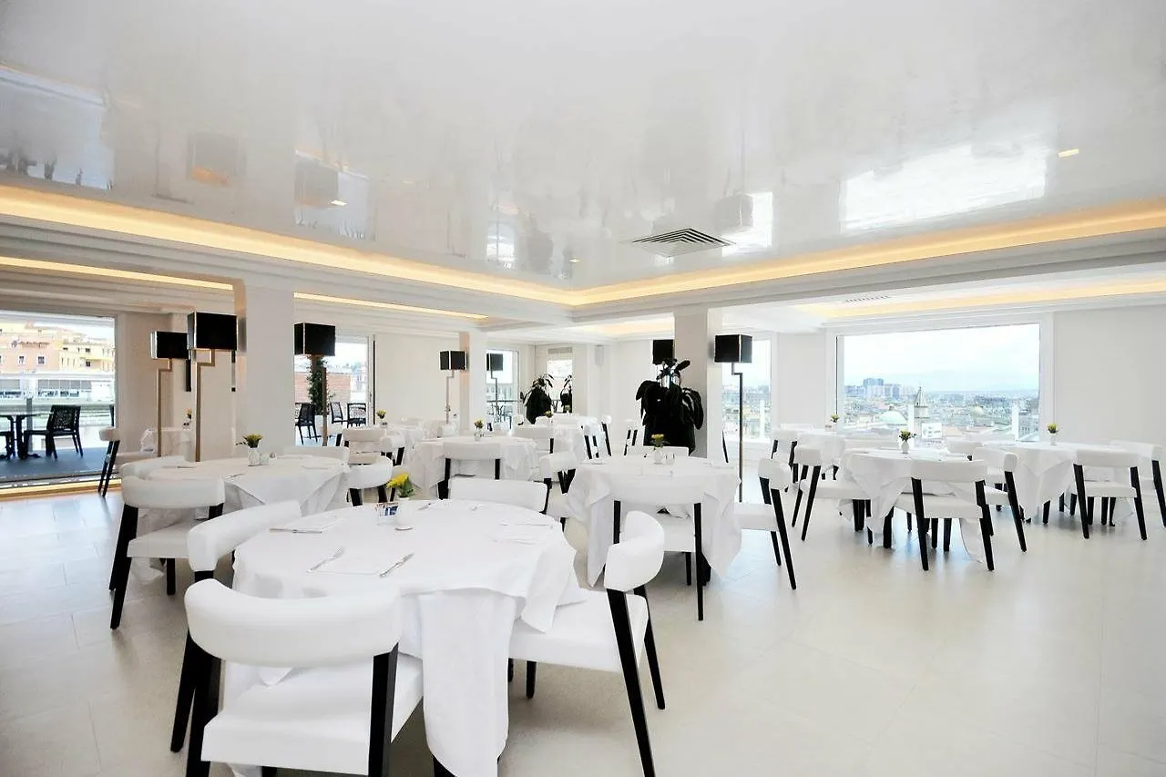 Grand Hotel Oriente Naples 4*,  Italy